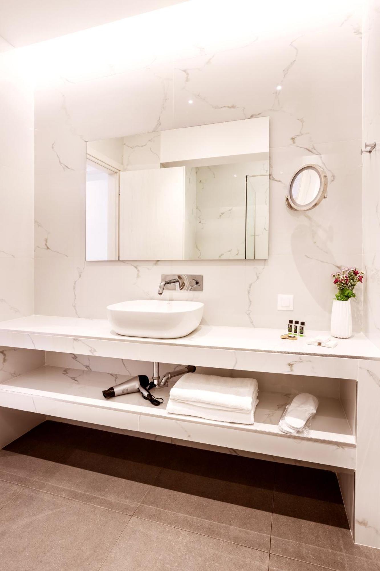 Days City Suites เอเธนส์ ภายนอก รูปภาพ